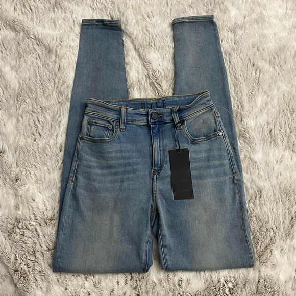 NWT Women Skinny Jeans | High-Rise Skinny Jeans | Light-Wash High Rise Jeans - Picture 2 of 13